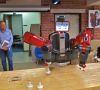 Der amerikanische Roboterhersteller Rethink Robotics hat die beiden Roboter 'Baxter‘ (im Bild) und 'Sawyer‘ im Portfolio. Es handelt sich um kollaborierende Roboter, die ohne Schutzzaun direkt mit Menschen zusammenarbeiten können. -