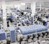 Siemens hat Agilion übernommen, einen Anbieter für RTLS-Funkortungslösungen. Solche Lösungen sind in Digitalen Fabriken wie hier im Siemens-Werk in Amberg unumgänglich.