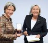 Bundesverdienstkreuz für Renate Pilz verliehen durch Nicole Hoffmeister-Kraut