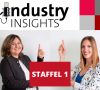 Anja RIngel und Julia Dusold zeigen auf das oben stehende Industry Insights Logo. In einer roten Textbox steht: Staffel 1.