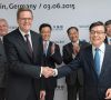 Europas größter Autobauer Volkswagen (im Bild VW-China-Chef Jochem Heizmann) plant trotz des