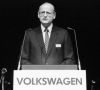 Prof. Dr. Carl H. Hahn, Vorstandsvorsitzender der Volkswagen AG von 1982 bis 1992
