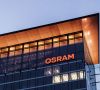Die Osram Firmenzentrale in München im Dunkeln